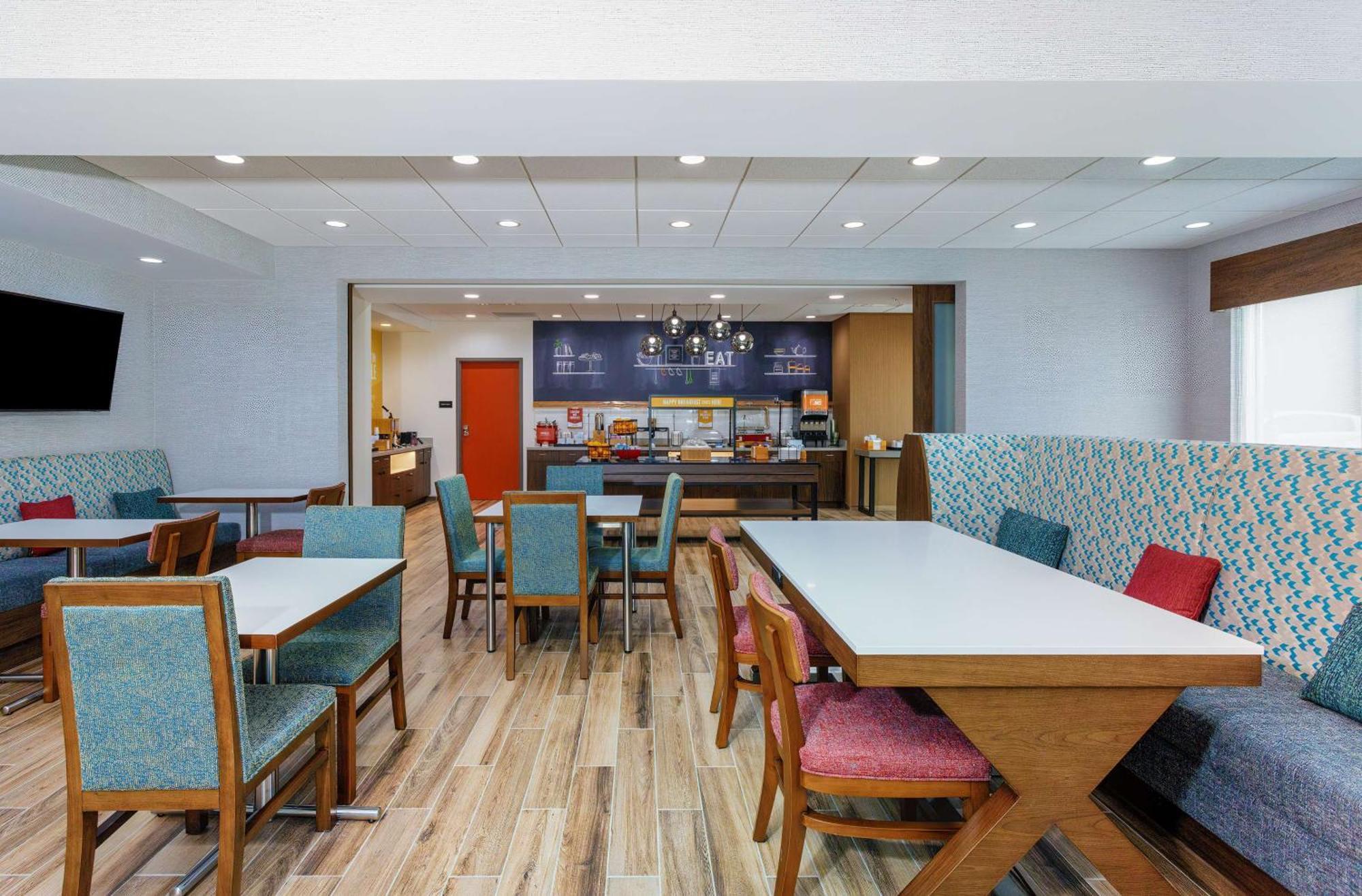 Hampton By Hilton Orlando 3*